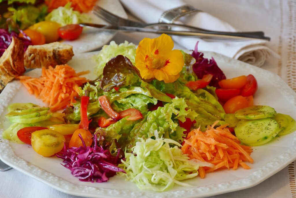 salad-2655915_1920-3.jpg